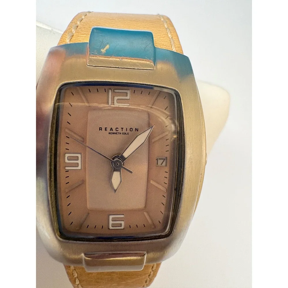 Kenneth Cole Reaction Mens Watch Tan Leather Strap Date Window V29‎ Quartz